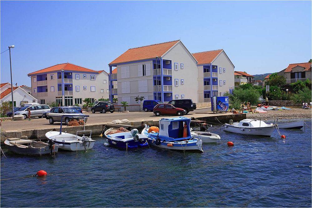 Aparthotel Marina Gromela Supetar Exterior foto